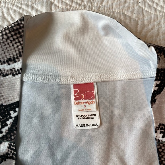 NWOT Seamless Silky Snake Print A-line Skirt - Picture 3 of 4